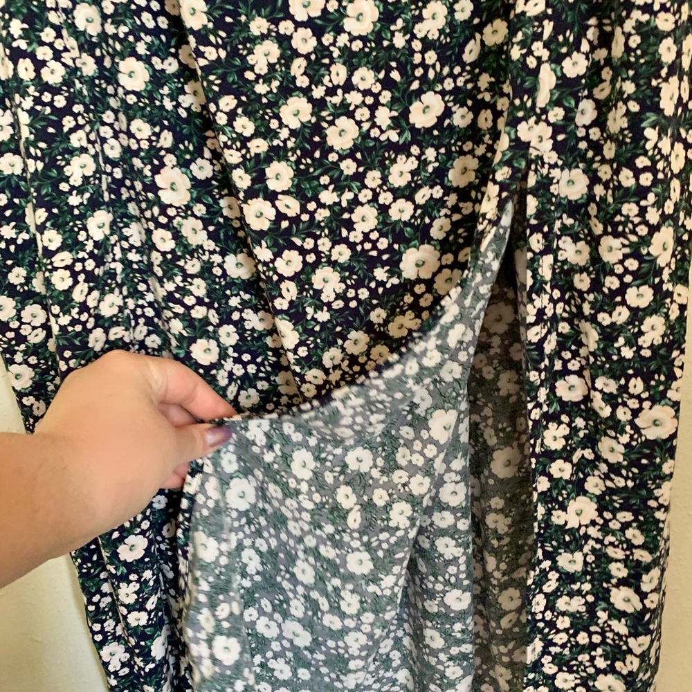 Old Navy MIDI floral puff-sleeve dress